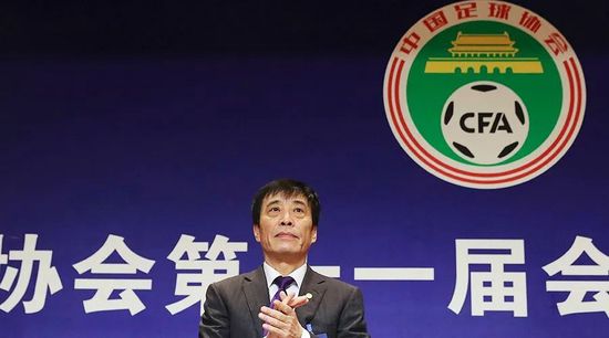 三上悠亚女教师